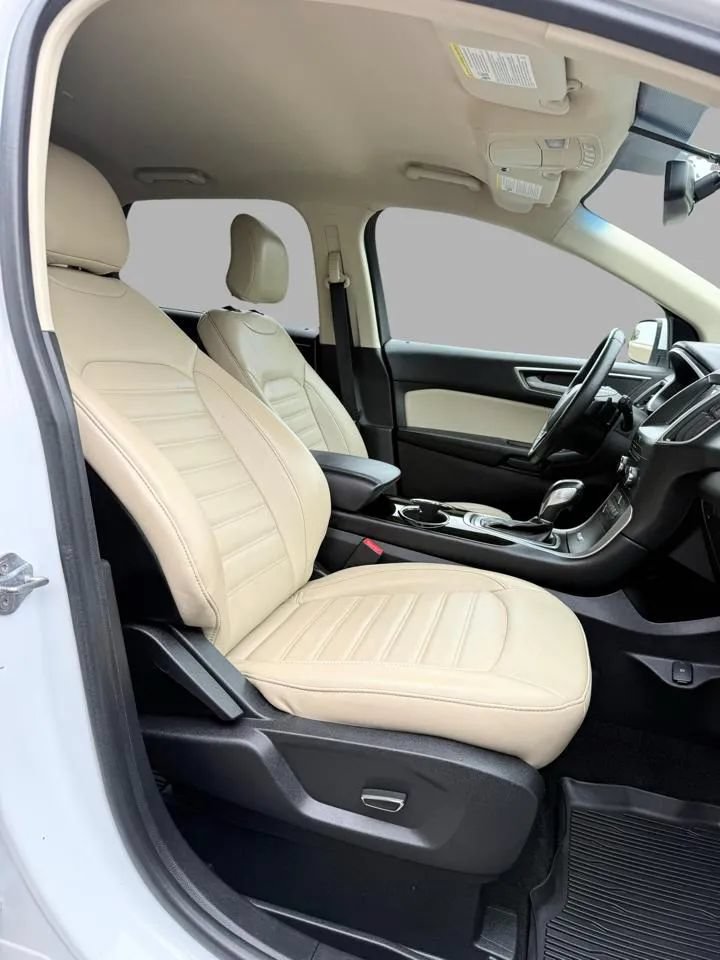 Used 2018 Ford Edge SEL w/ Equipment Group 201A AWD/4WD image 35