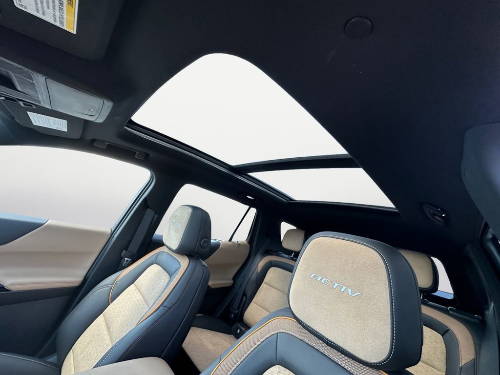New 2026 Chevrolet Equinox ACTIV AWD/4WD image 18