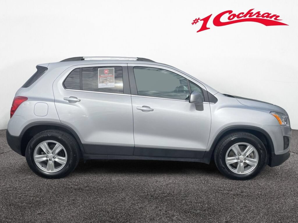 Used 2015 Chevrolet Trax LT w/ LT Plus Package FWD image 6