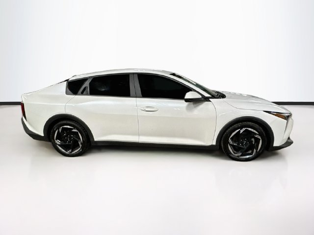 Certified 2025 Kia K4 EX FWD image 8