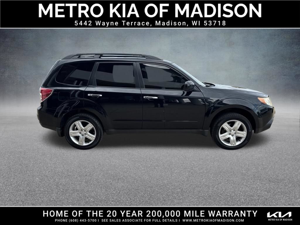 Used 2010 Subaru Forester 2.5X Limited AWD/4WD image 6