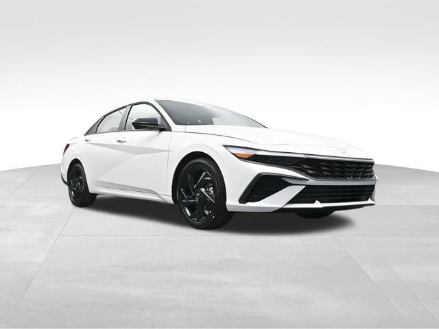 Certified 2026 Hyundai Elantra Sport FWD image 30
