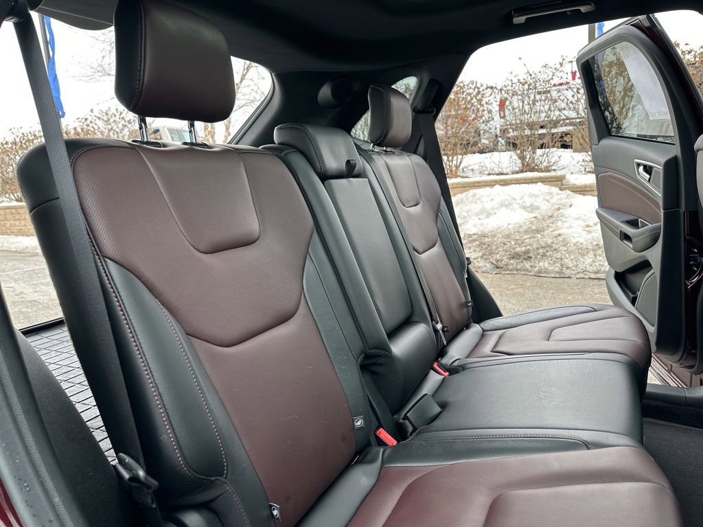 Used 2020 Ford Edge Titanium w/ Equipment Group 301A image 34