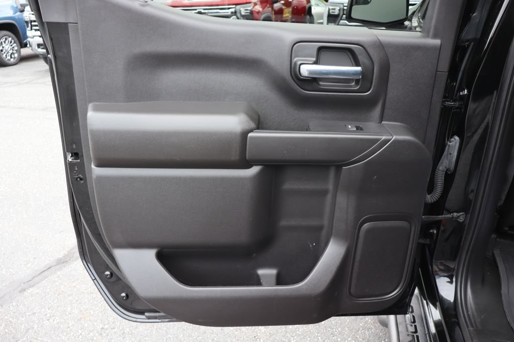 Used 2023 Chevrolet Silverado 1500 Custom AWD/4WD image 21