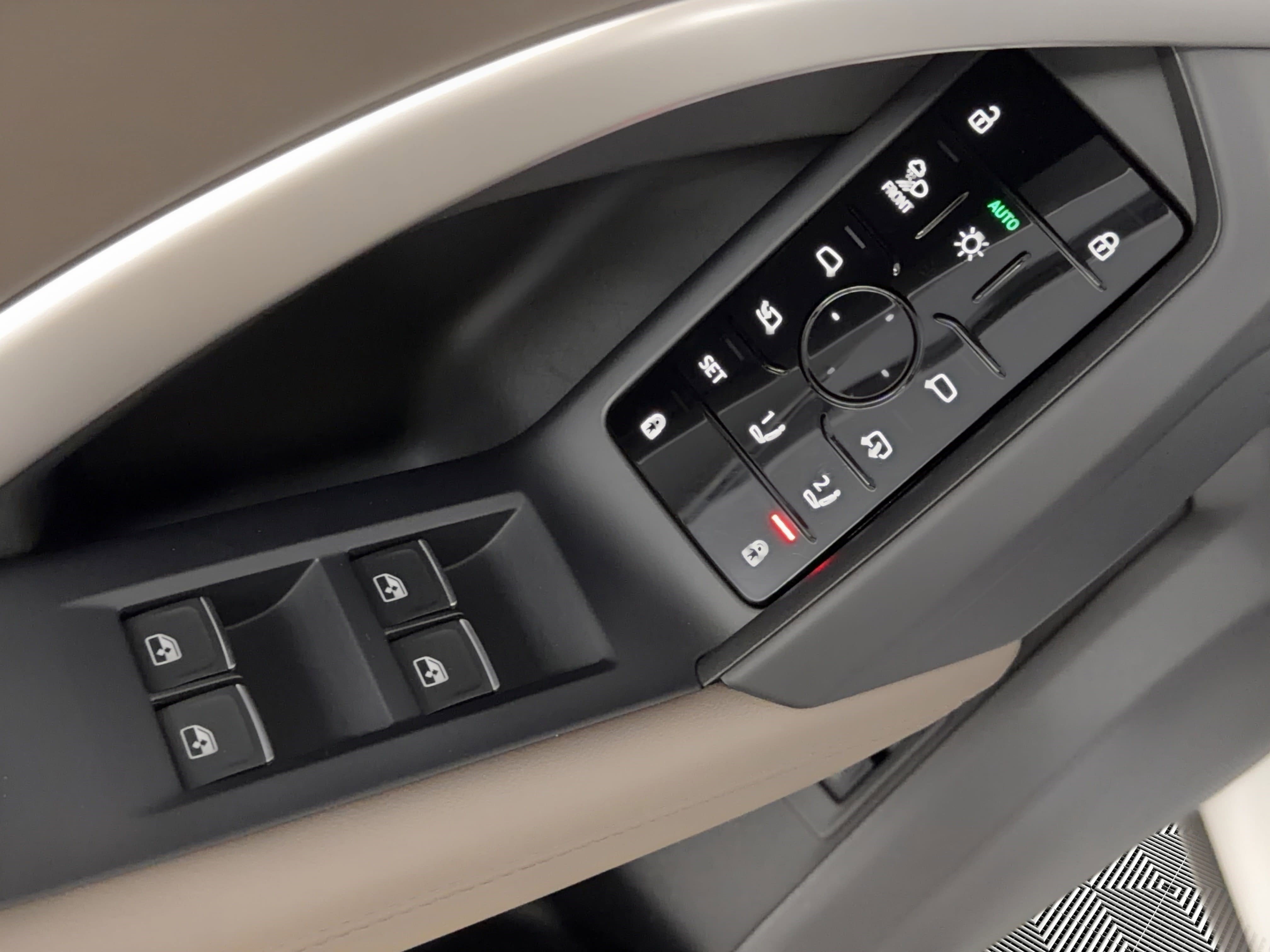 Certified 2025 Audi Q5 Premium Plus w/ Premium Plus image 15