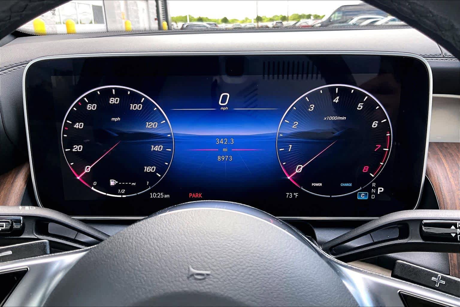 Used 2025 Mercedes-Benz GLC 300 image 23