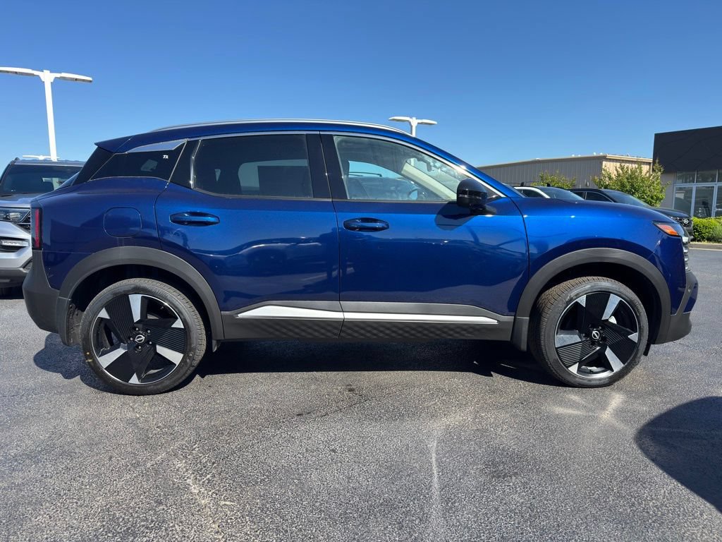 New 2026 Nissan Kicks SR w/ SR Premium Package FWD image 6