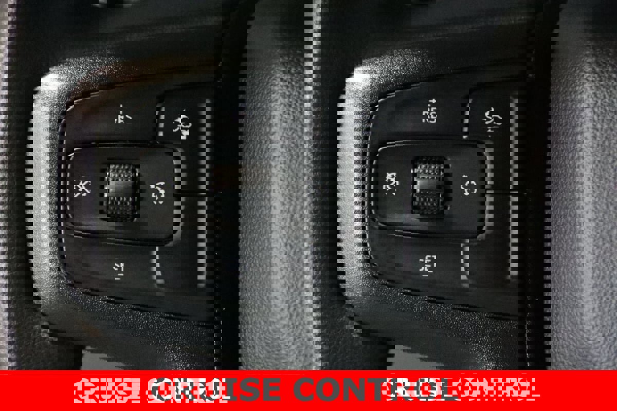 Used 2026 Chevrolet Silverado 2500 Custom w/ Custom Value Package image 19