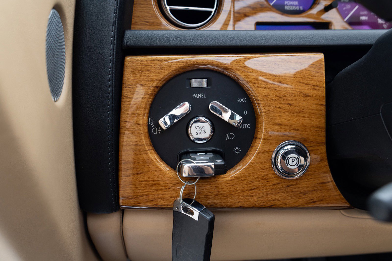Used 2009 Rolls-Royce Phantom Drophead Coupe RWD image 24