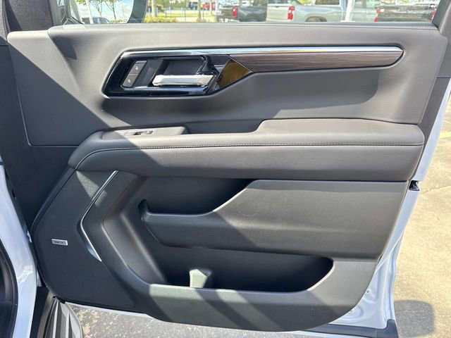 New 2026 Chevrolet Suburban Premier image 14