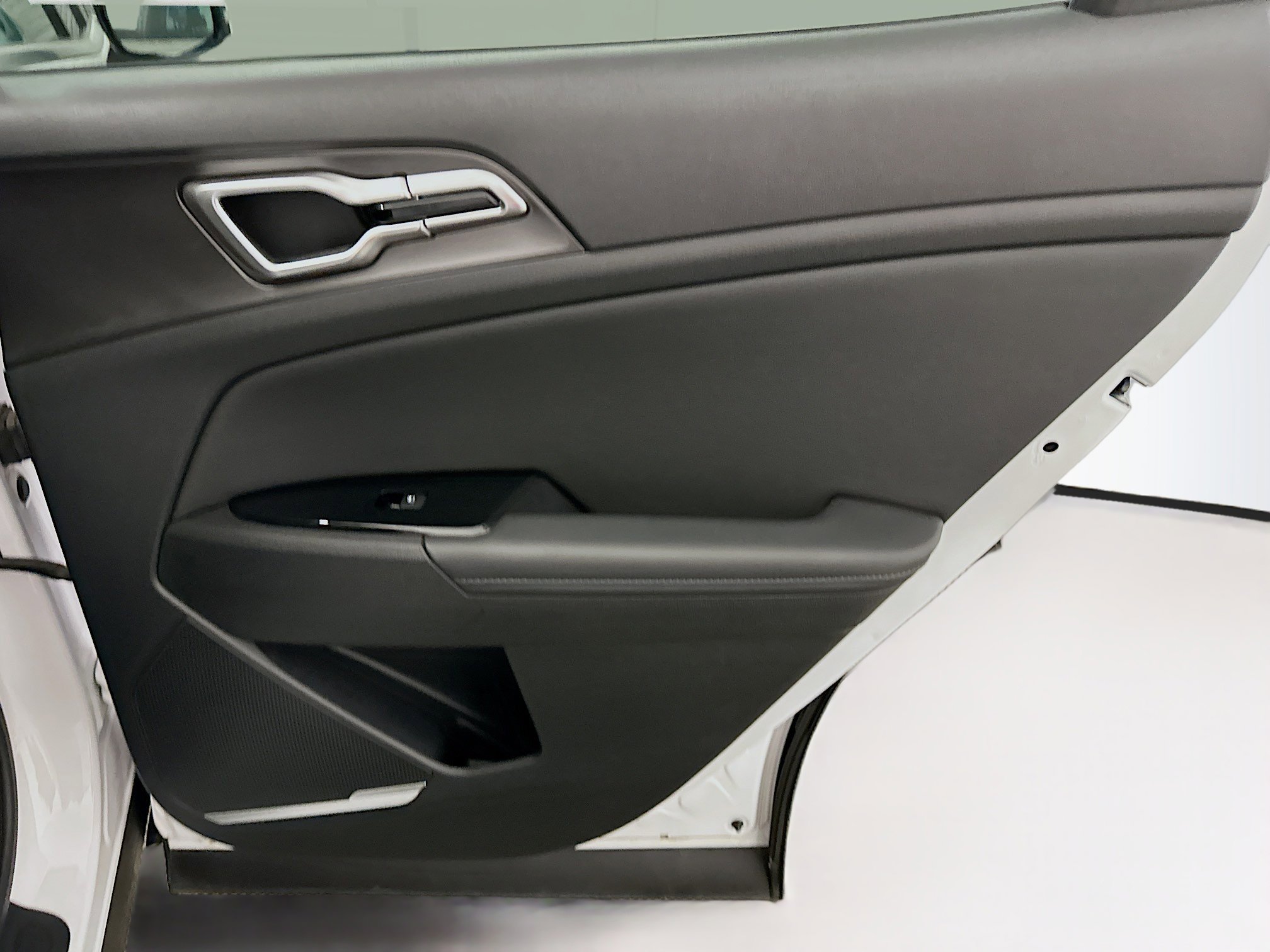 Used 2024 Kia Sportage EX image 31