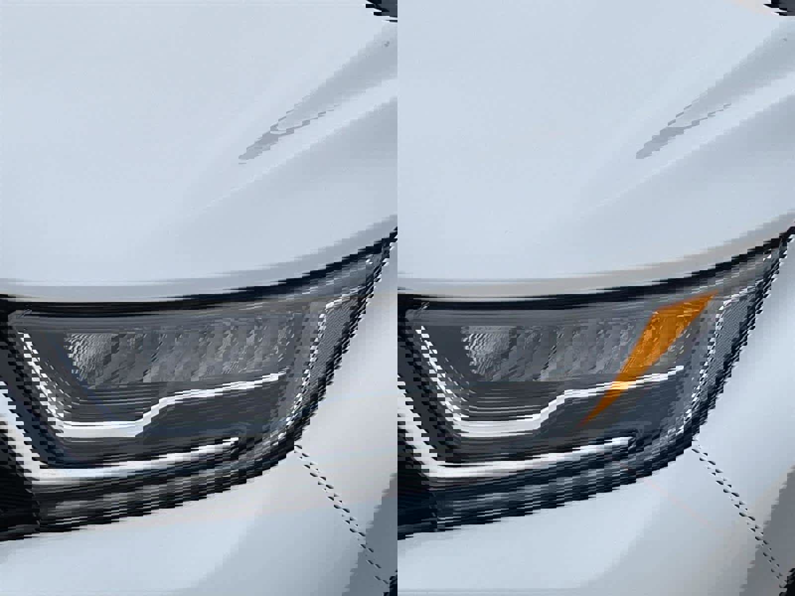 Used 2022 Honda CR-V Touring image 9