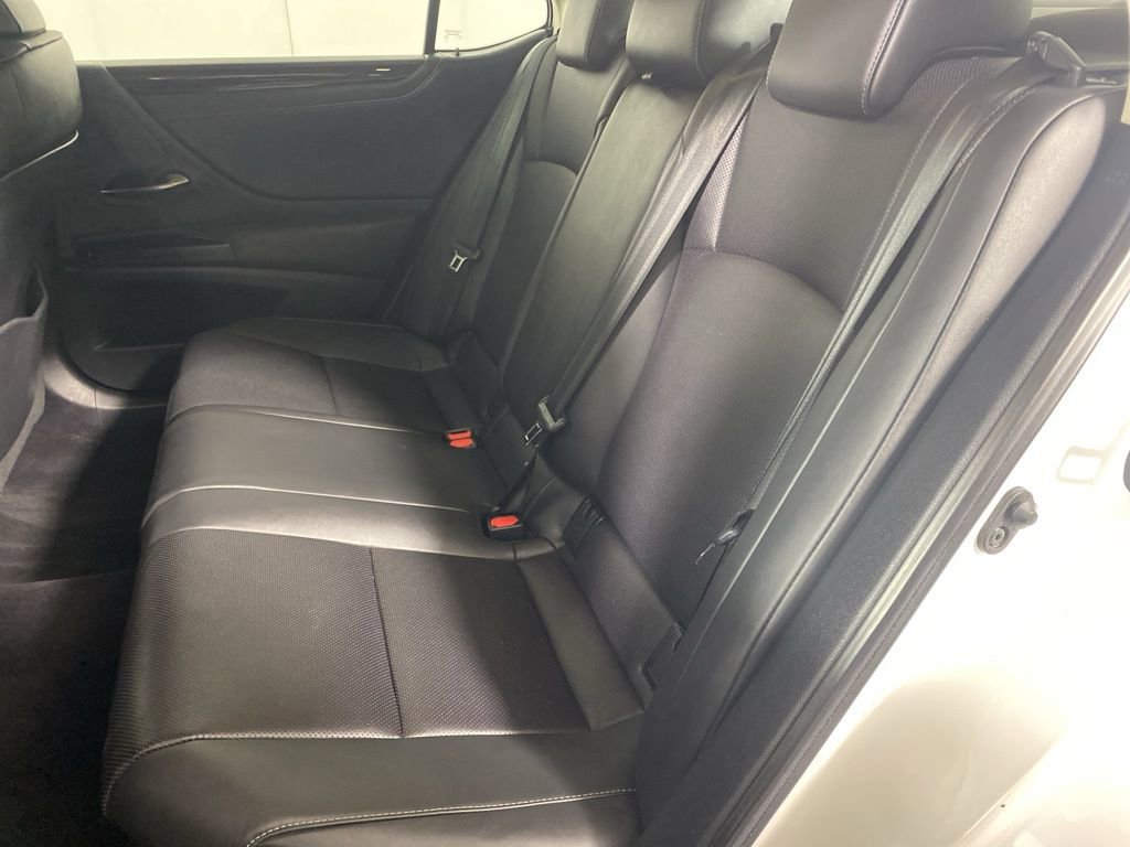 Used 2020 Lexus ES 300h w/ Premium Package image 12