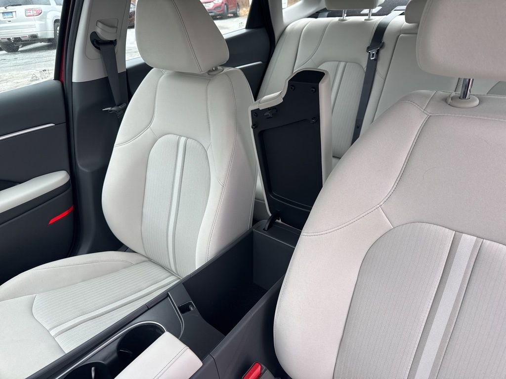 Certified 2025 Hyundai Sonata SEL image 40