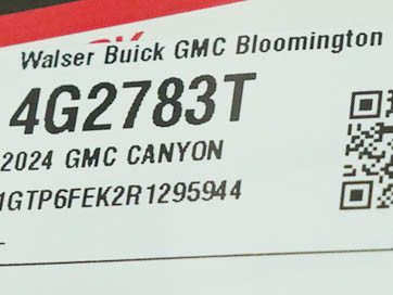 Used 2024 GMC Canyon Denali AWD/4WD image 32