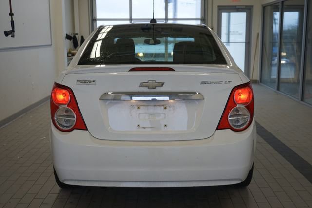 Used 2015 Chevrolet Sonic LT w/ Wheels and Fog Lamp Package FWD image 12