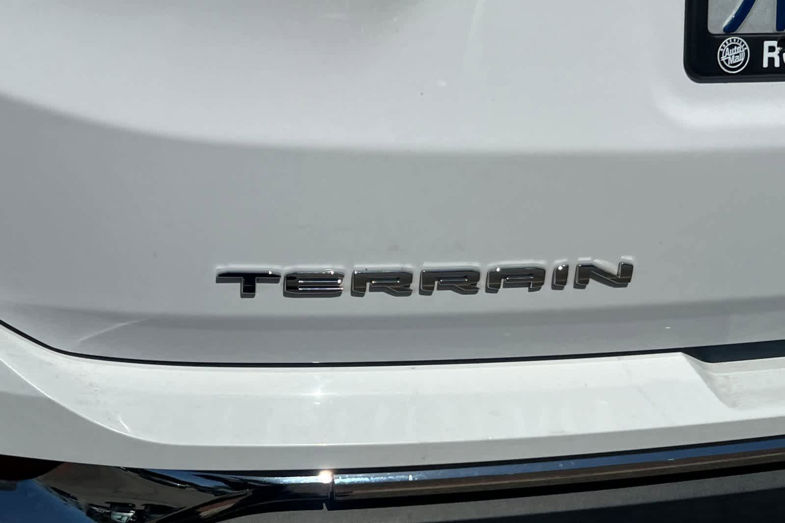 Used 2022 GMC Terrain SLT FWD image 21