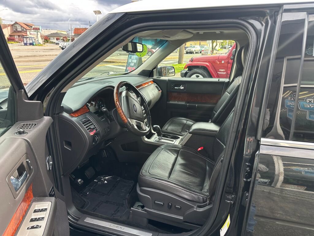 Used 2011 Ford Flex Limited w/ Rapid Spec Order Code AWD/4WD image 8