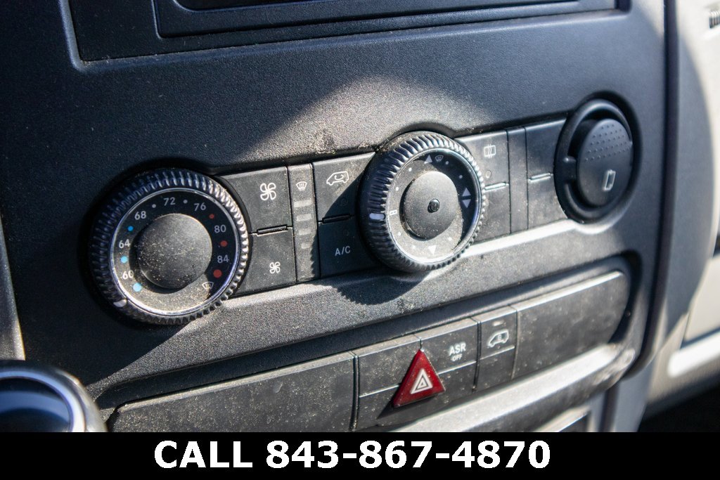 Used 2015 Freightliner Sprinter 3500 image 18