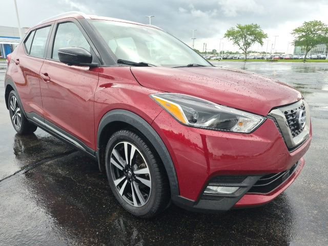 Used 2020 Nissan Kicks SR FWD image 3