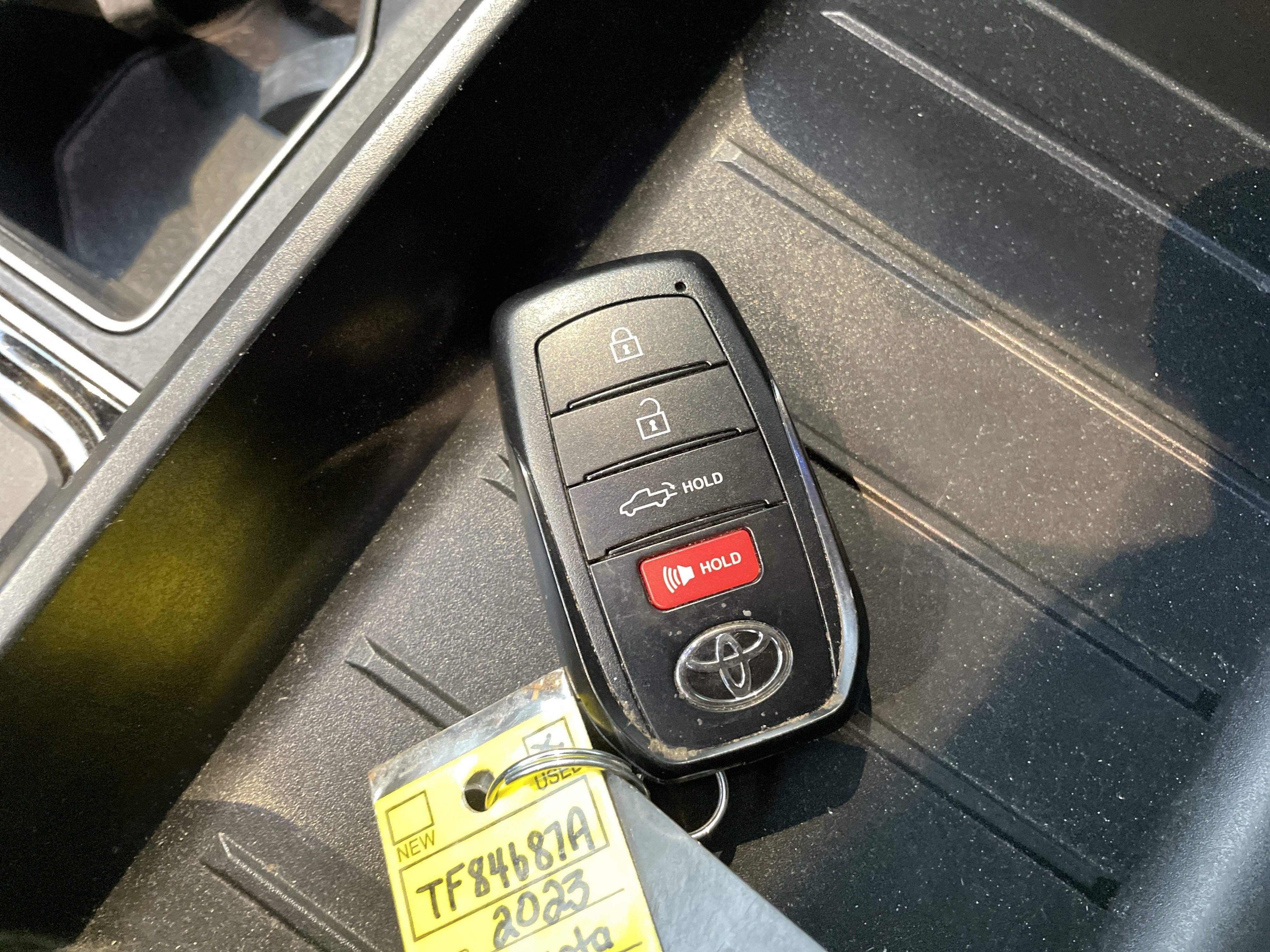 Used 2023 Toyota Tundra SR5 w/ SR5 Convenience Package AWD/4WD image 35
