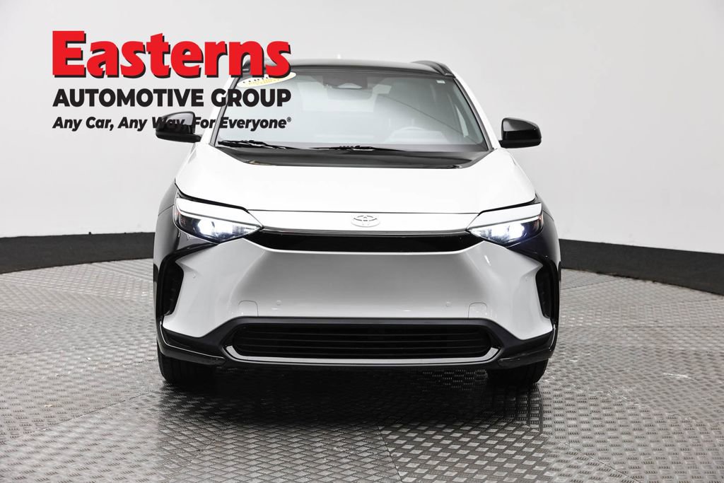 Used 2023 Toyota bZ4X XLE w/ Weather Package image 2