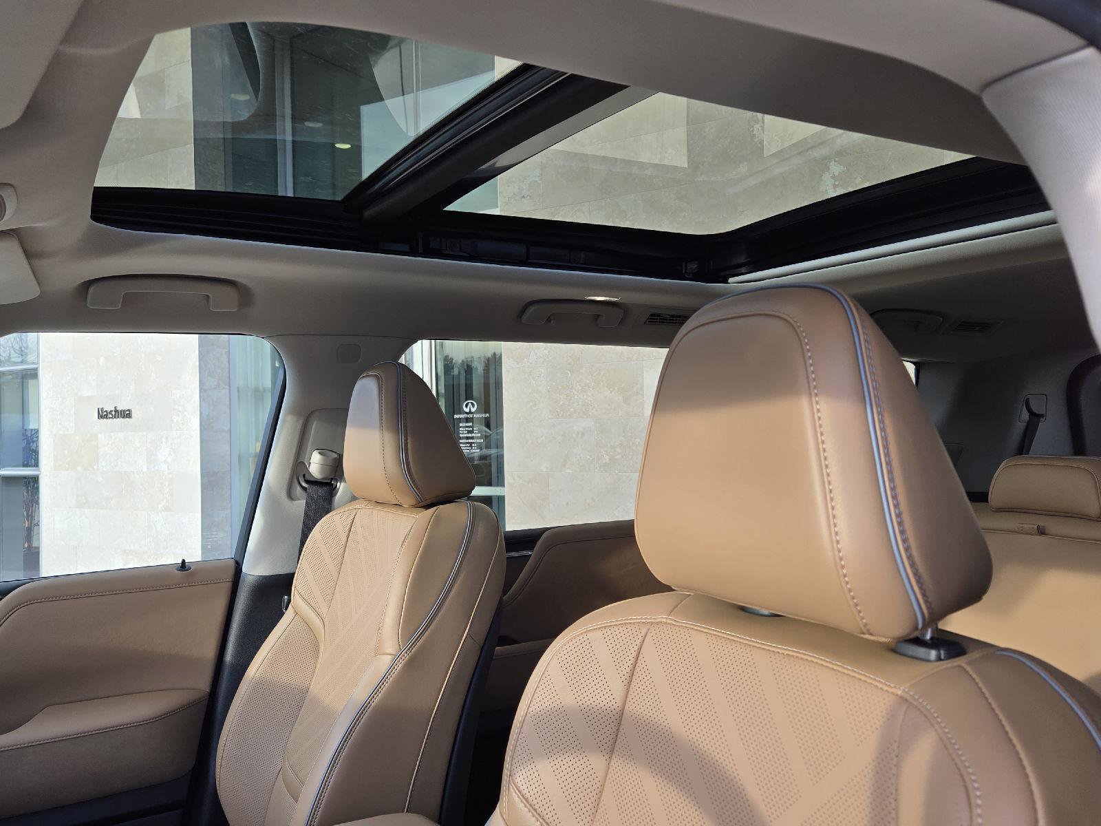 Certified 2026 INFINITI QX80 Luxe w/ Cargo Package image 6