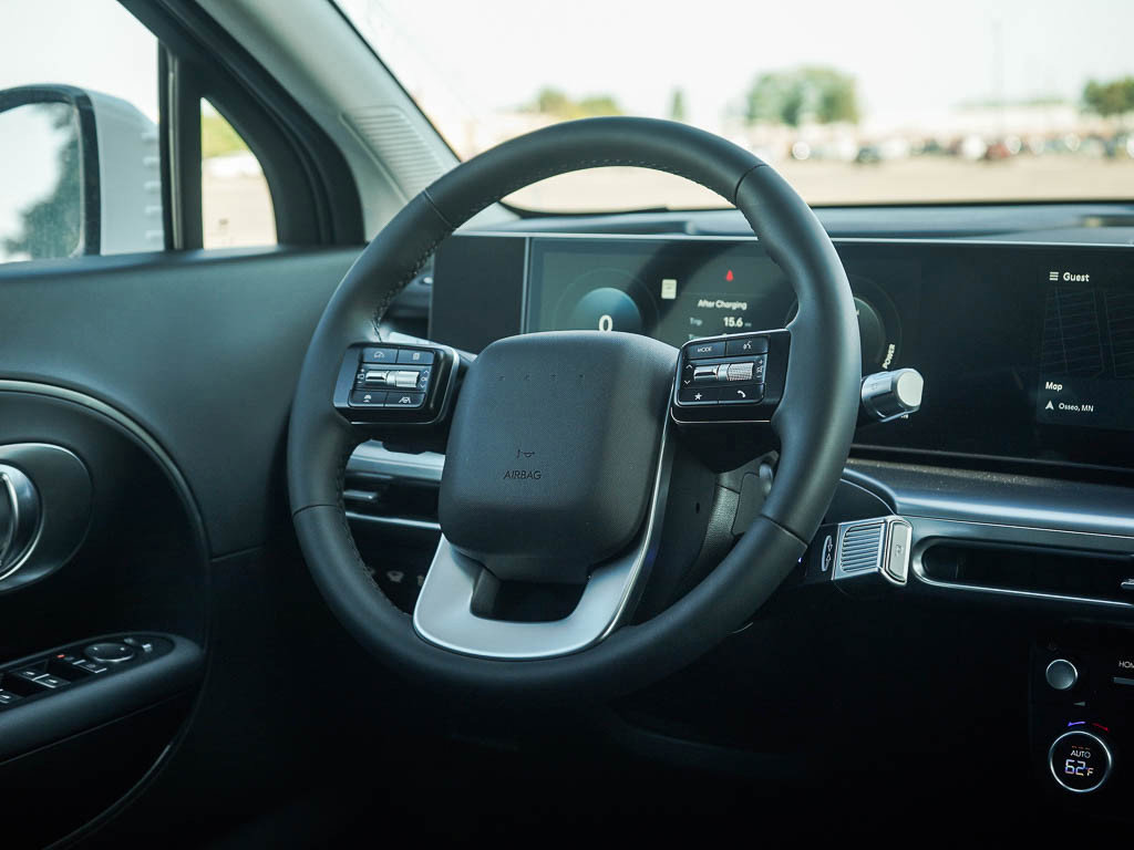 New 2026 Hyundai Ioniq 9 S image 17