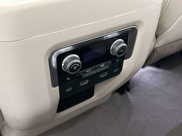 Used 2024 GMC Yukon Denali w/ Denali Reserve Package image 29