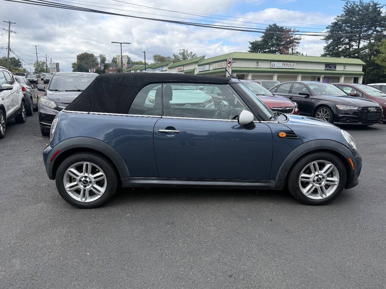 Used 2011 MINI Cooper Convertible FWD image 12