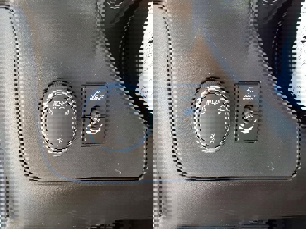 New 2026 Chevrolet Express 2500 w/ Driver Convenience Package RWD image 33