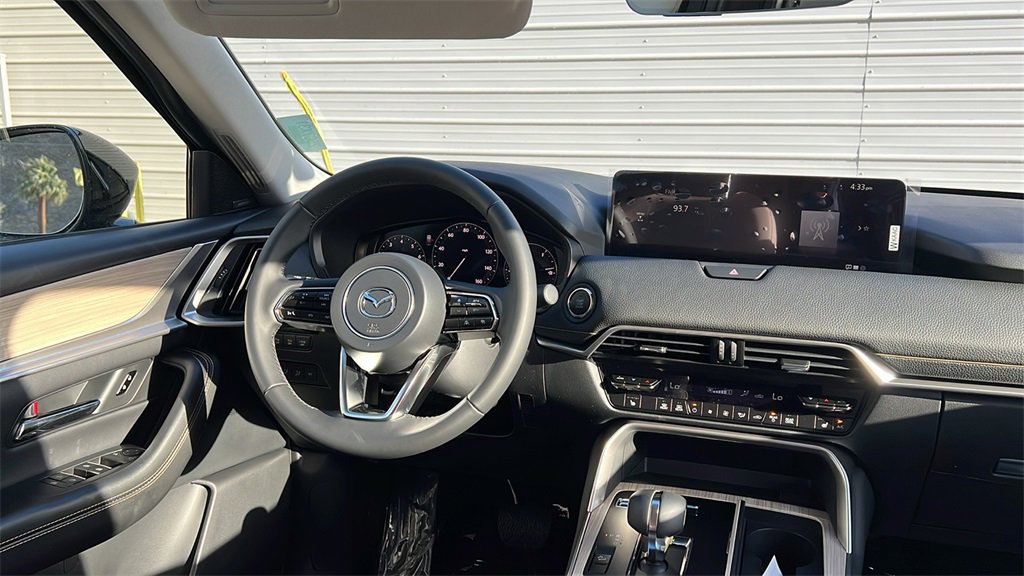 Used 2025 MAZDA CX-70 3.3 Turbo w/ Premium Package image 15