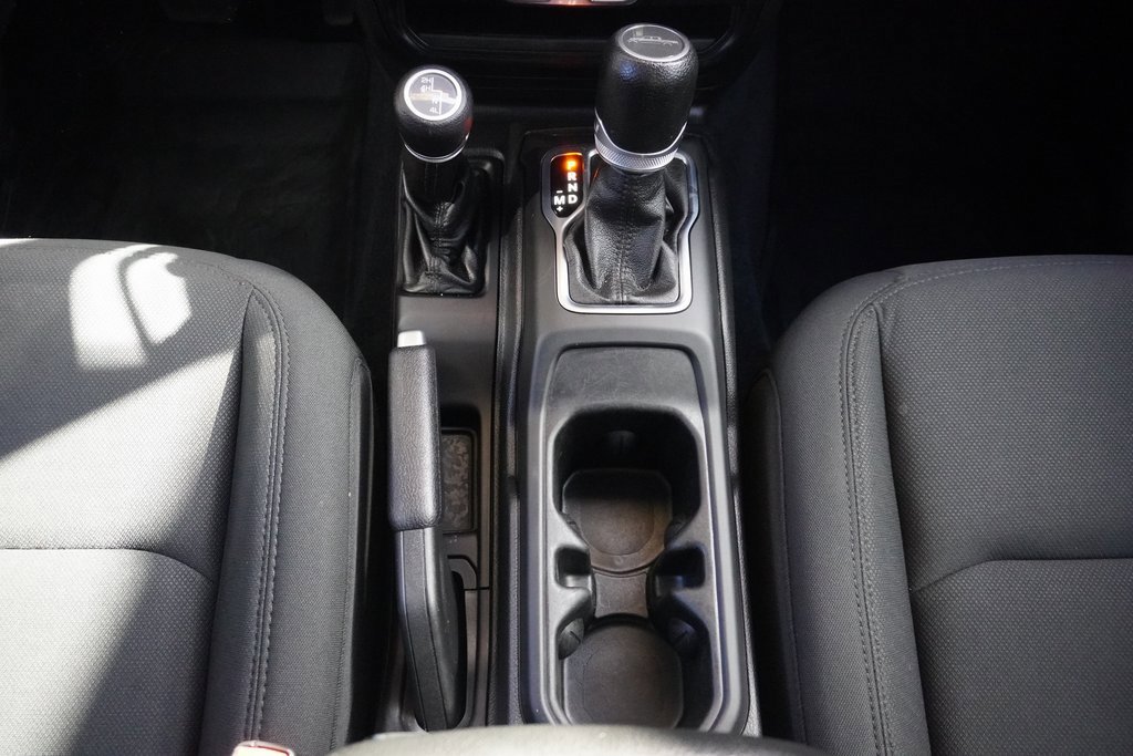 Used 2021 Jeep Gladiator Willys image 16