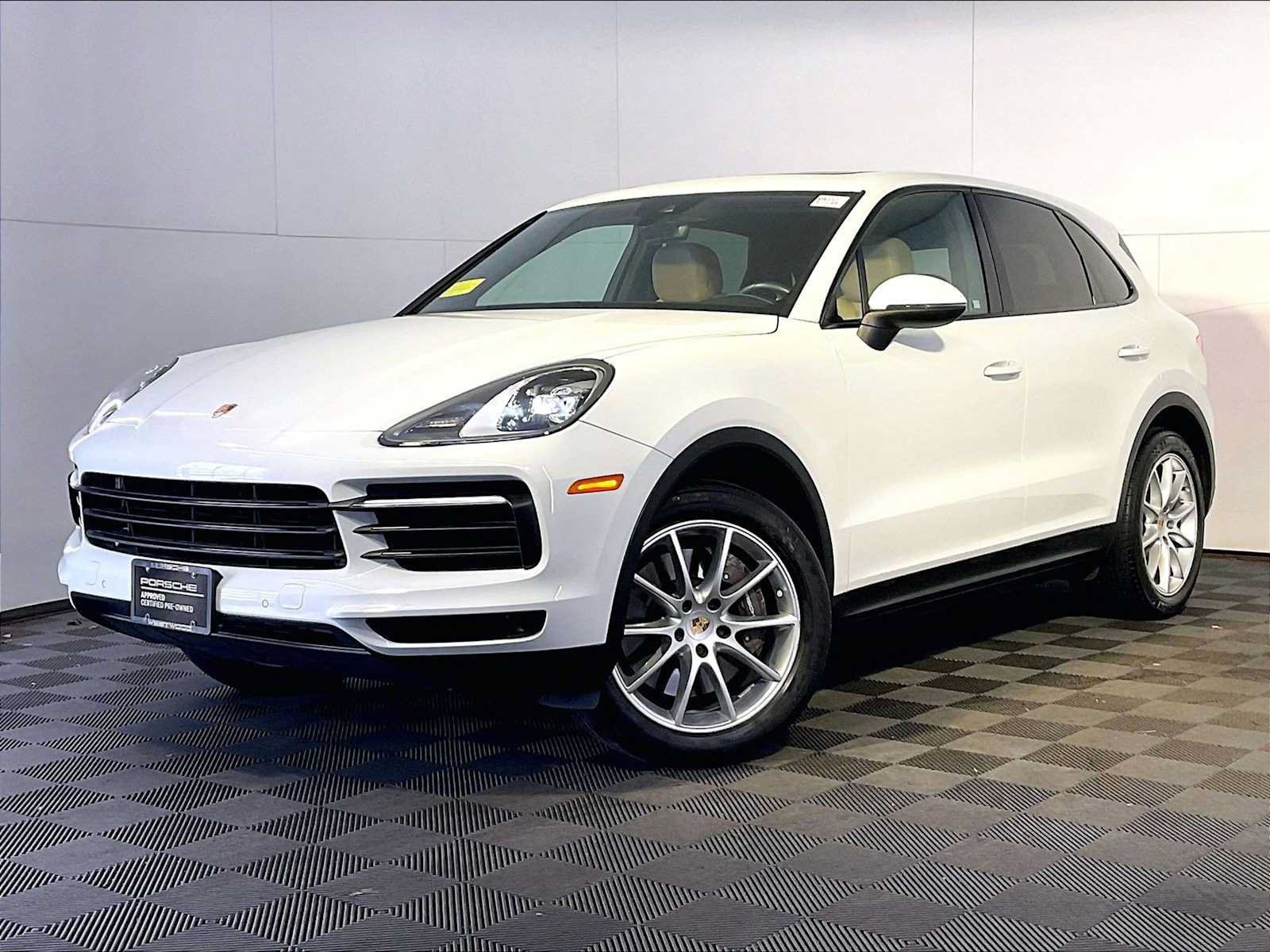 Certified 2022 Porsche Cayenne AWD/4WD image 1