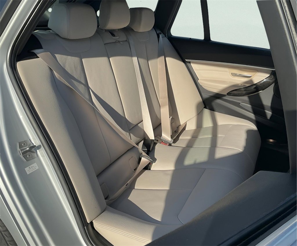 Used 2016 BMW 328i xDrive Wagon image 40