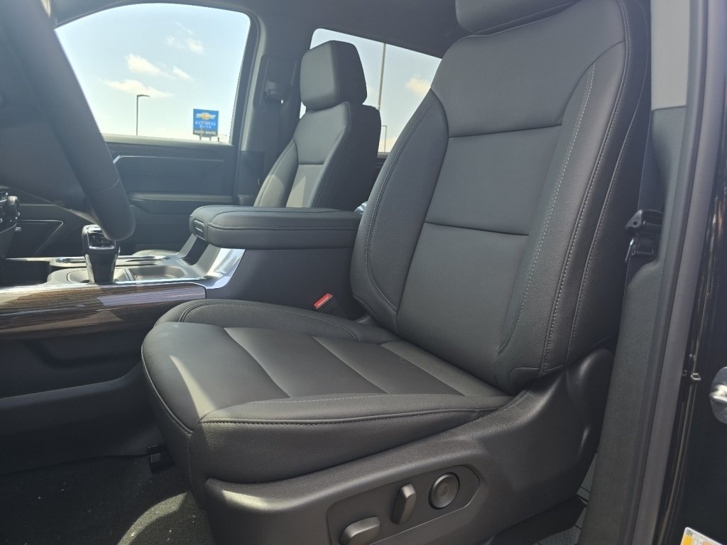 New 2026 Chevrolet Silverado 1500 RST w/ RST All Star Premium Package AWD/4WD image 15