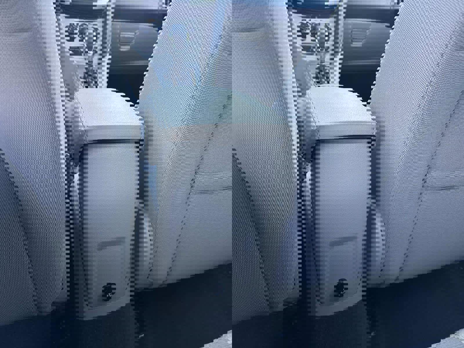 Used 2012 Ford Focus SE image 16