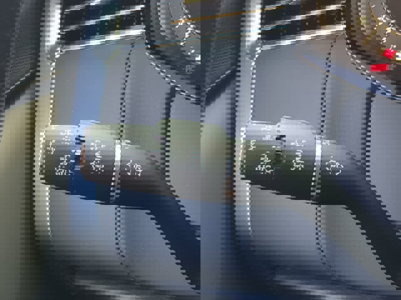 Used 2025 Land Rover Range Rover SE image 29