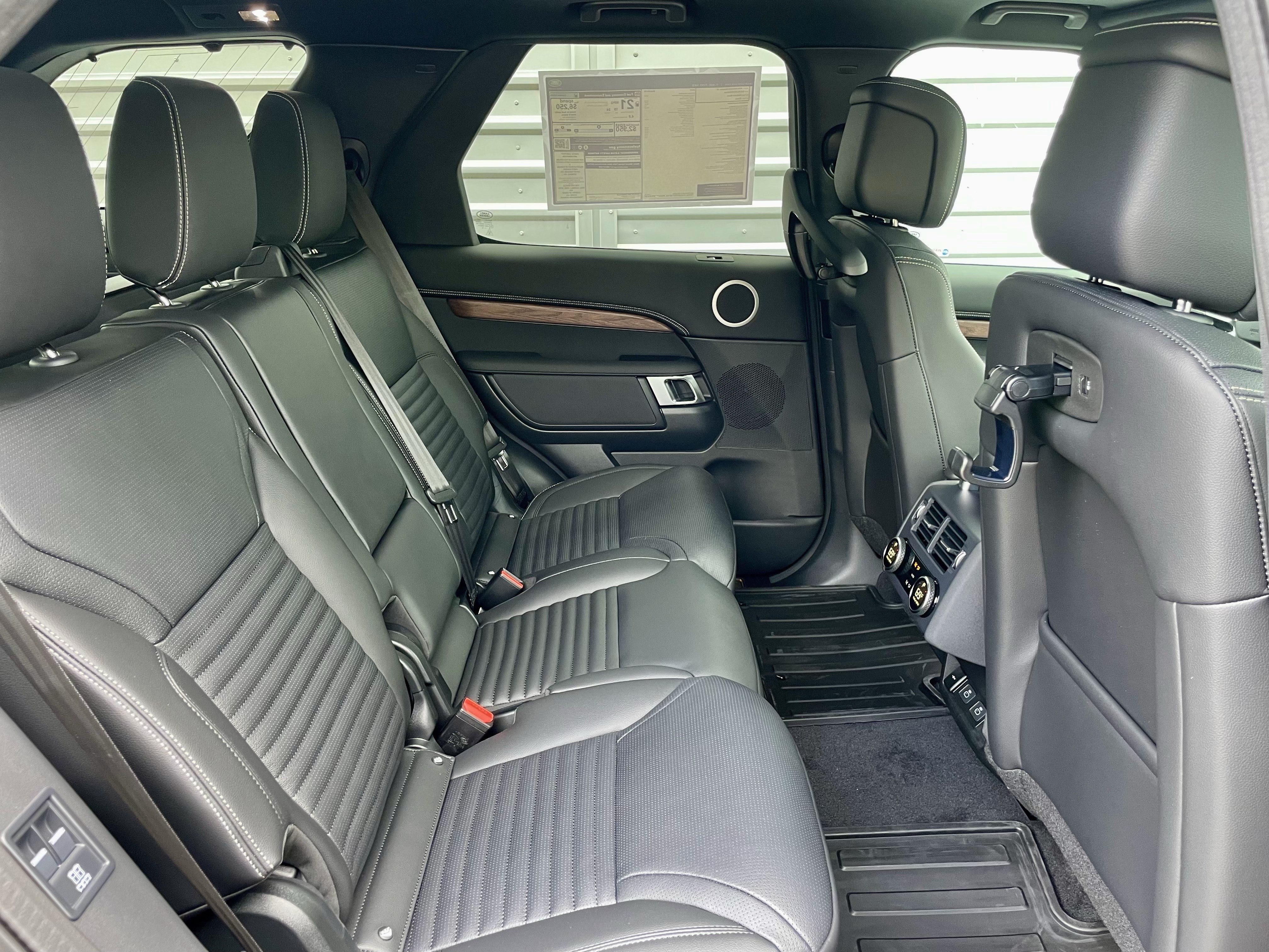 New 2026 Land Rover Discovery Dynamic SE AWD/4WD image 31