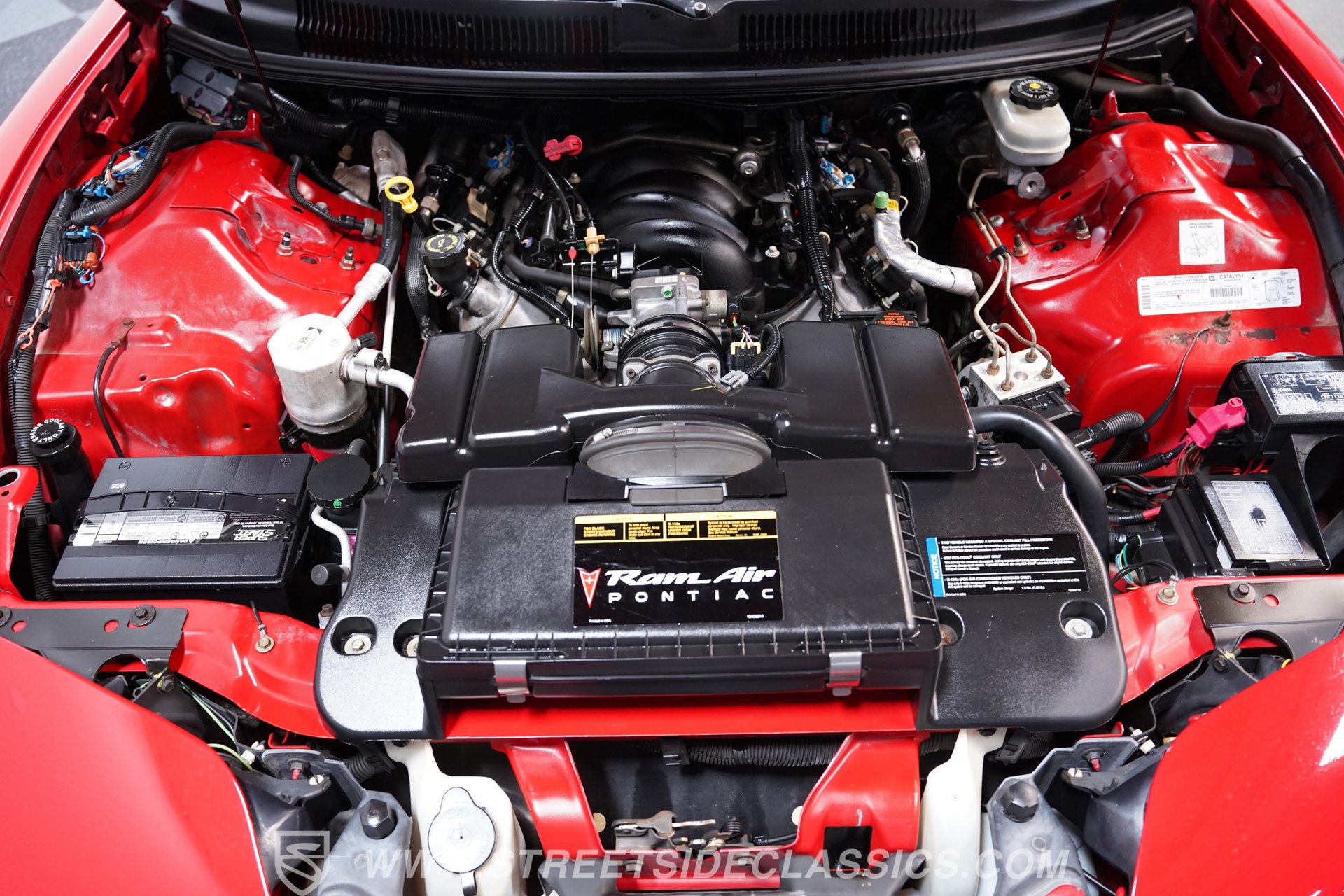 Used 2001 Pontiac Firebird Formula w/ Protection Group RWD image 3