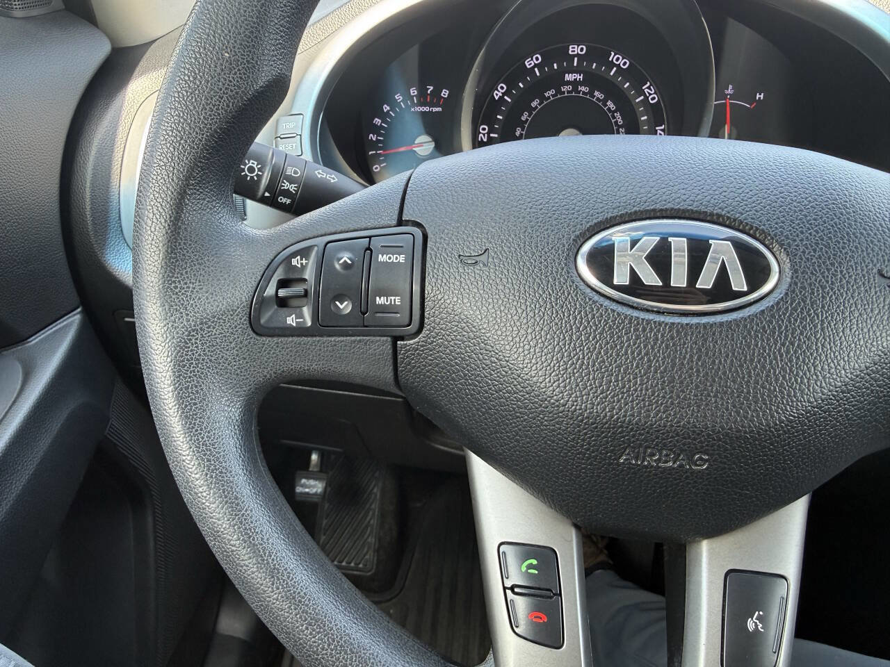 Used 2015 Kia Sportage LX FWD image 14