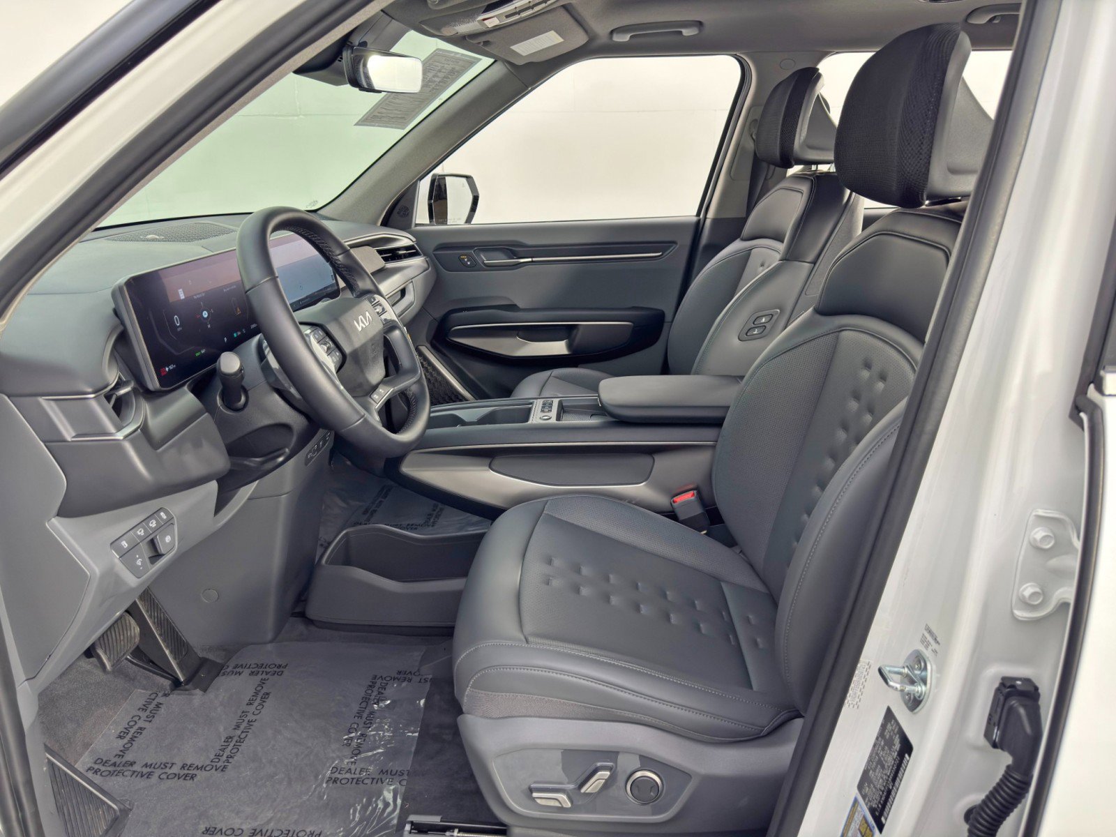 Used 2024 Kia EV9 Wind image 16