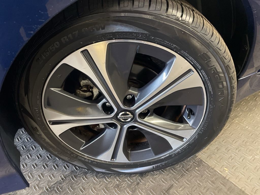Used 2021 Nissan Leaf SV image 4