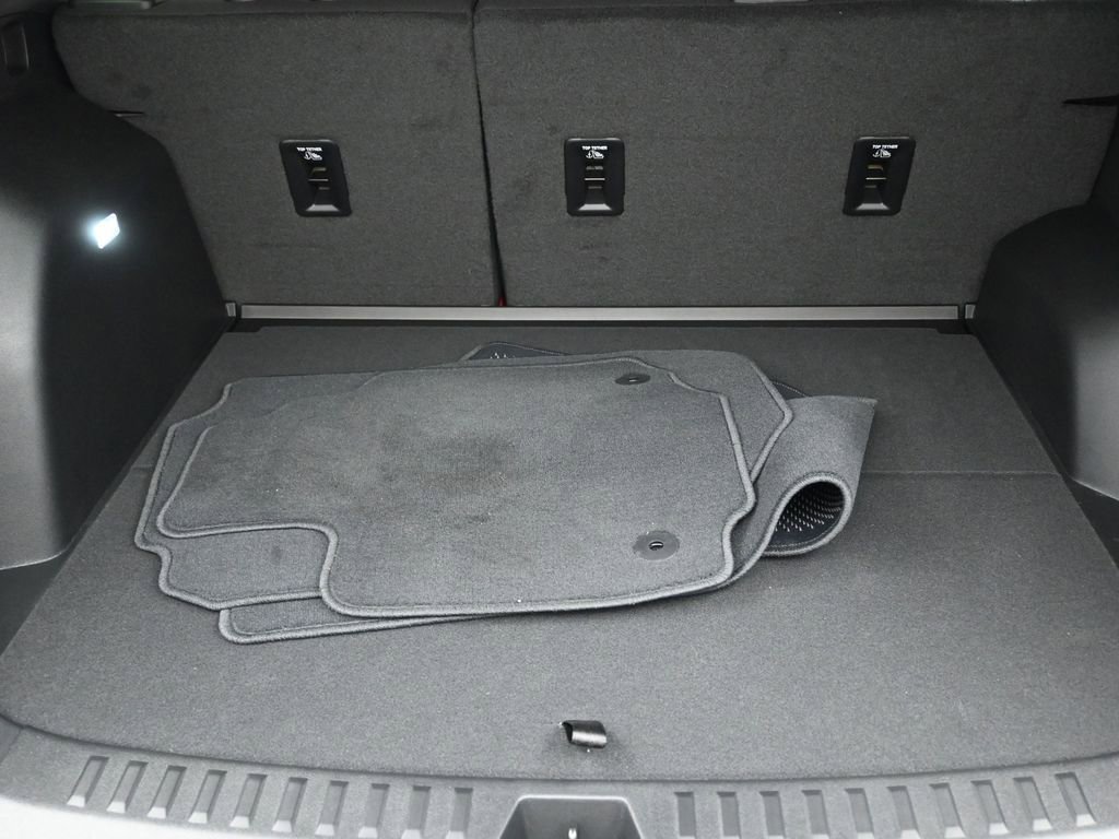 Used 2026 Chevrolet Equinox LT FWD image 16