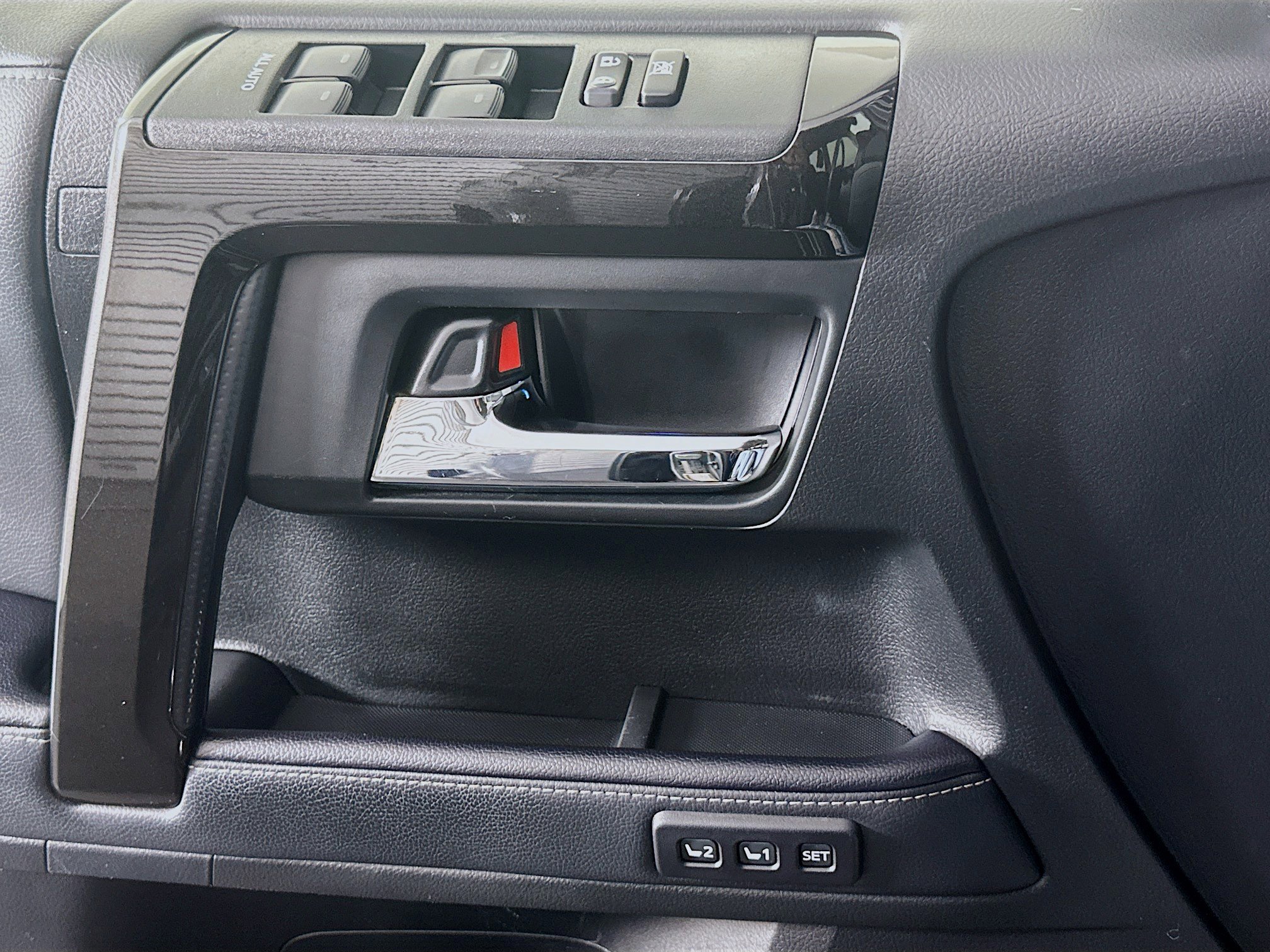 Used 2020 Toyota 4Runner Nightshade image 15