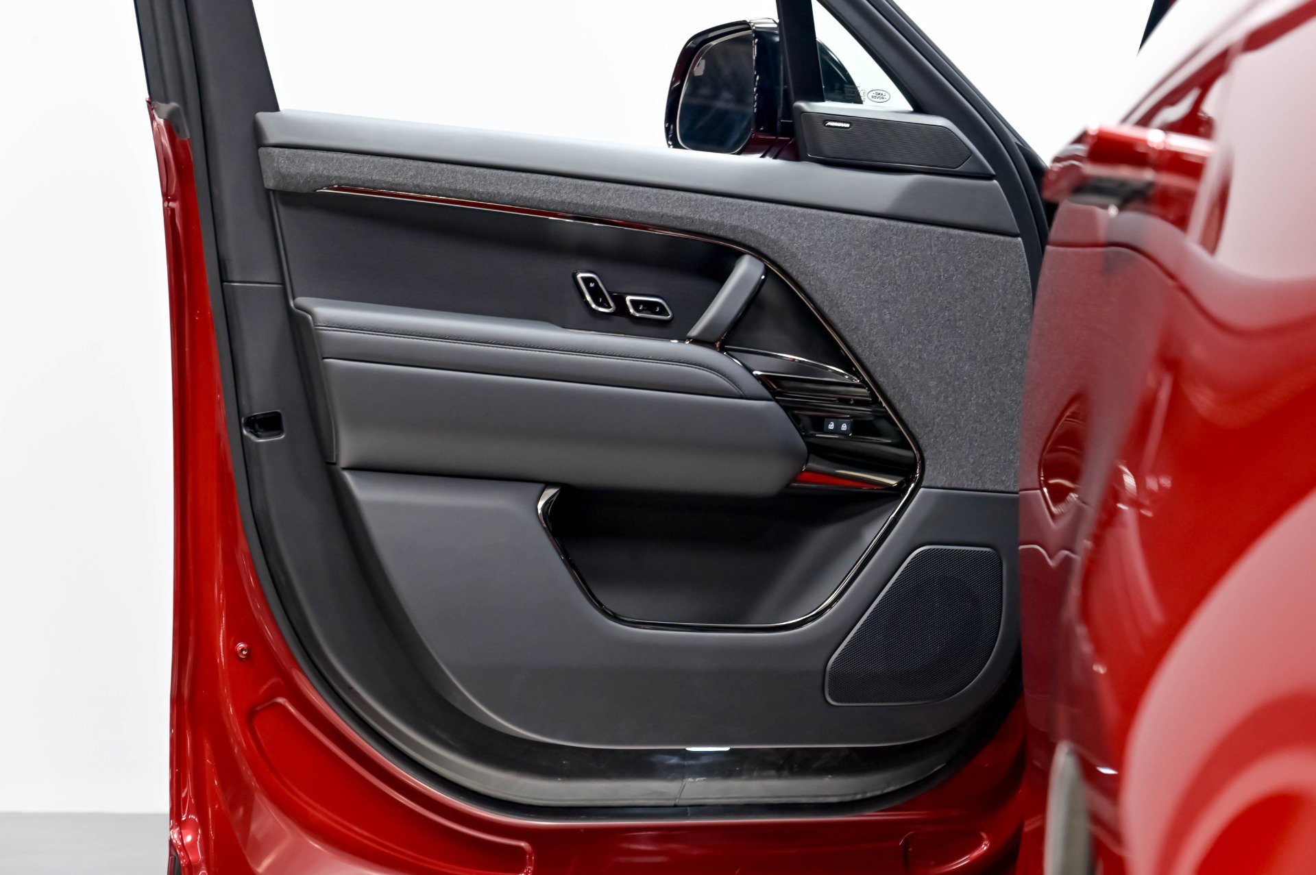 Used 2024 Land Rover Range Rover Sport Dynamic SE AWD/4WD image 59