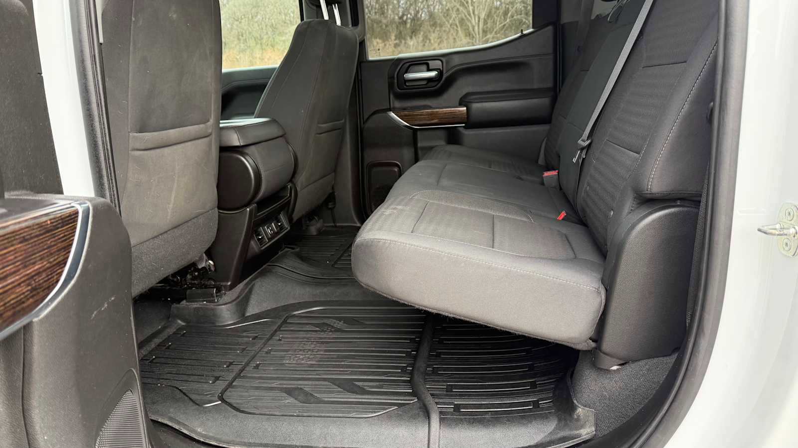 Used 2021 GMC Sierra 1500 SLE image 8