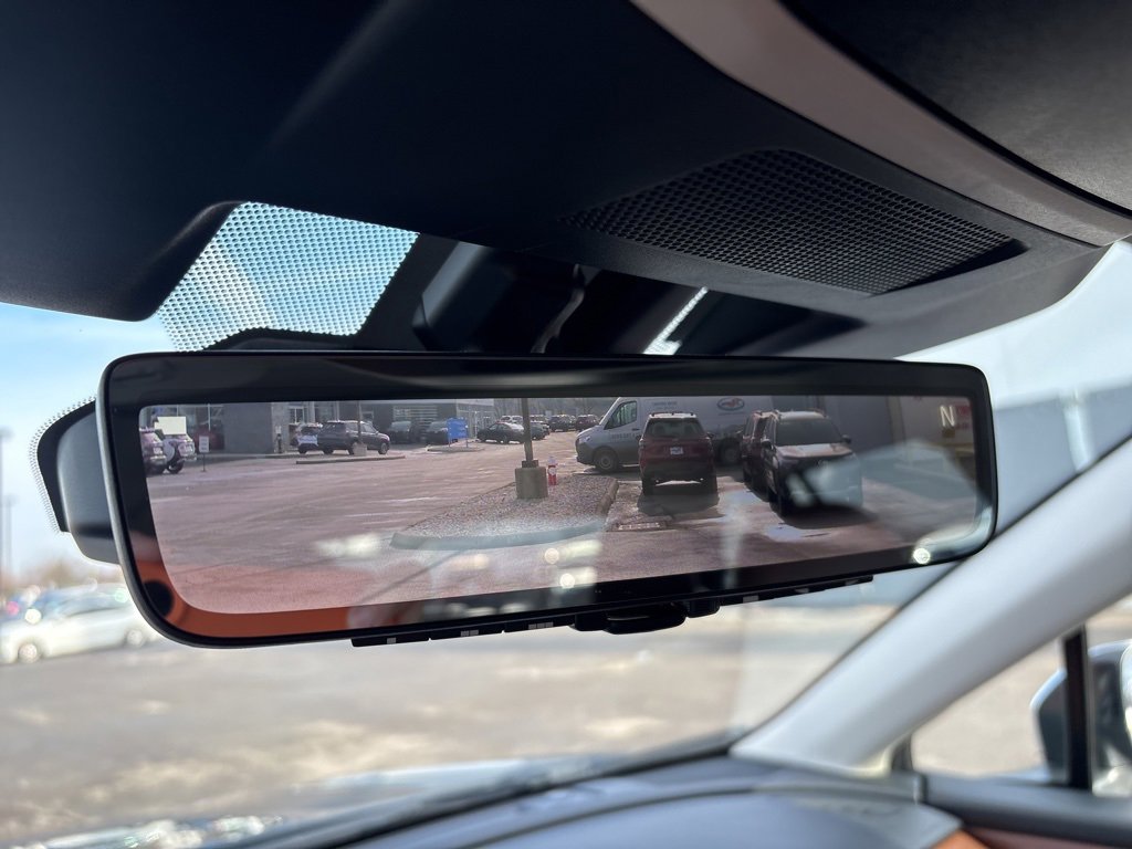 Used 2025 Subaru Outback Touring image 24