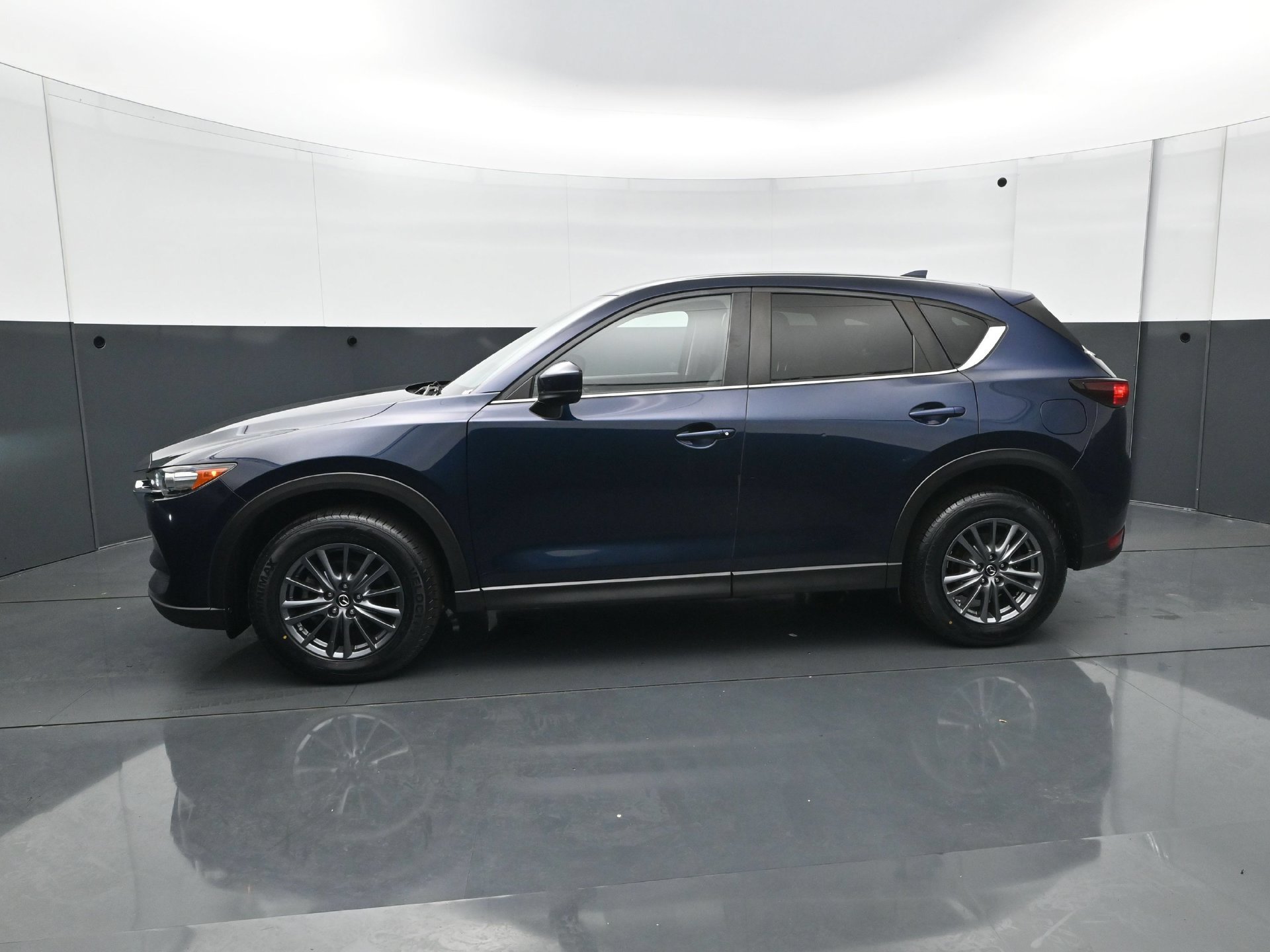 Used 2019 MAZDA CX-5 Touring AWD/4WD image 3