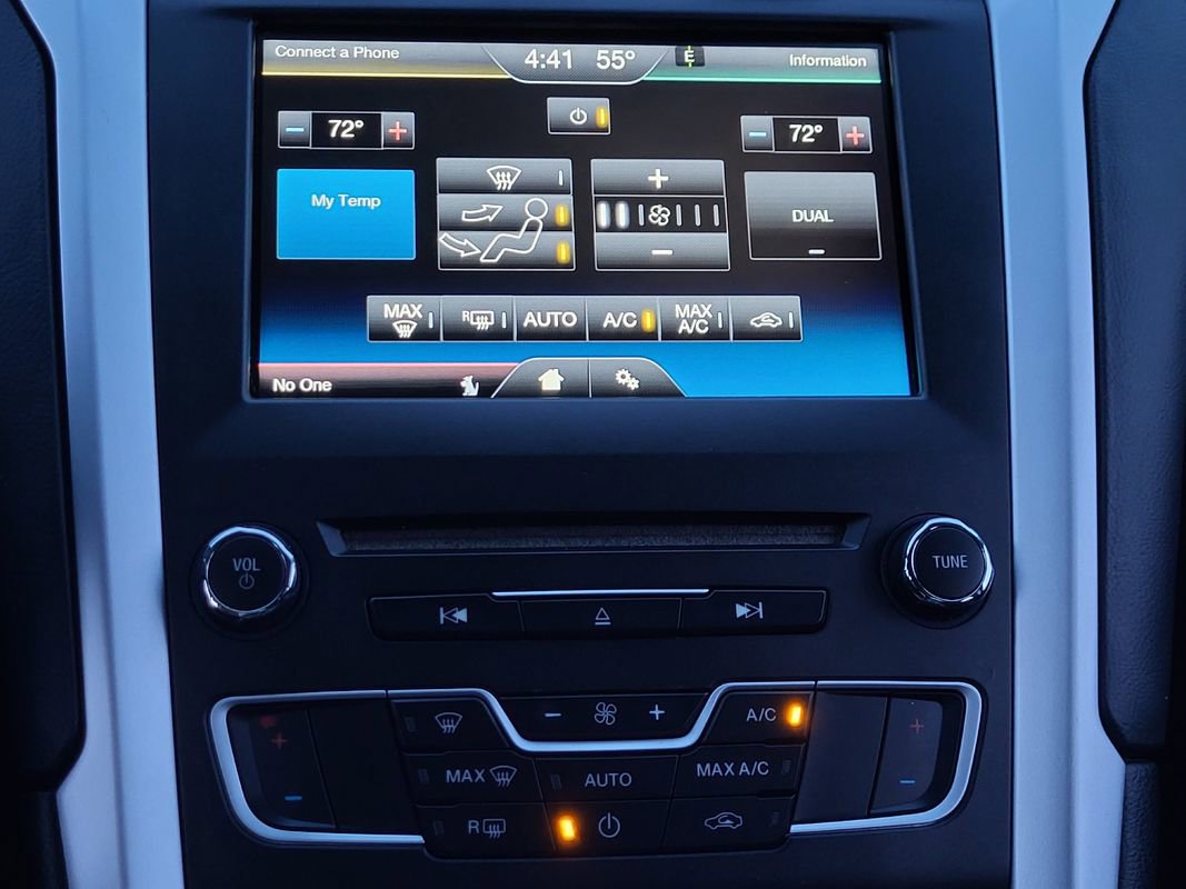 Used 2016 Ford Fusion SE image 29